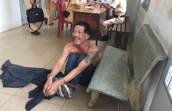 Biểu Hiện Chơi Đá