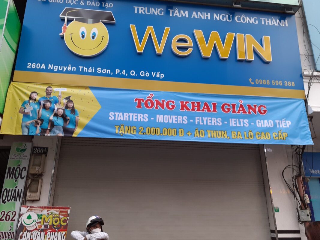 Biểu ngữ là gì?