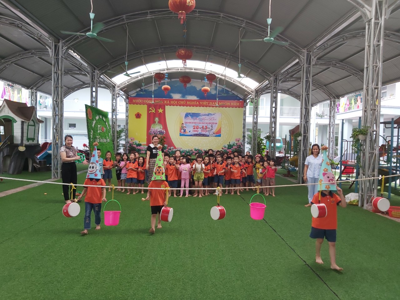 Bịt mắt đánh trống