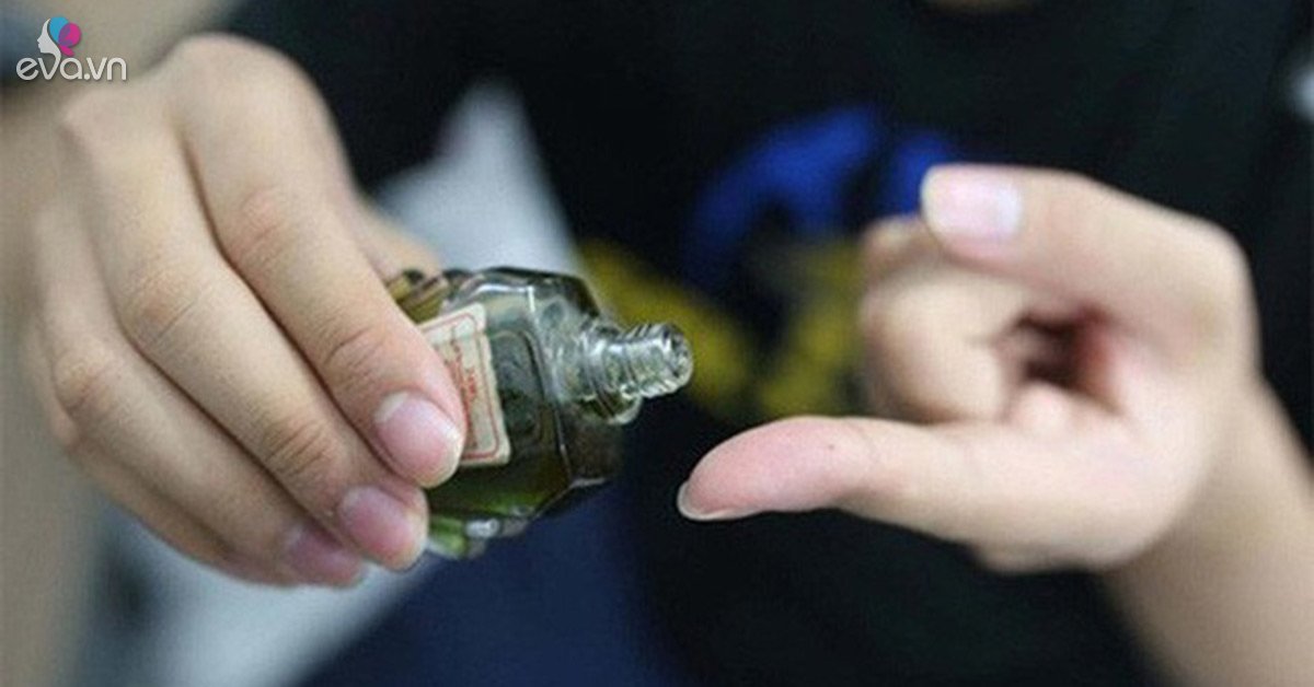 Bôi dầu gió vào vùng kín có sao không?