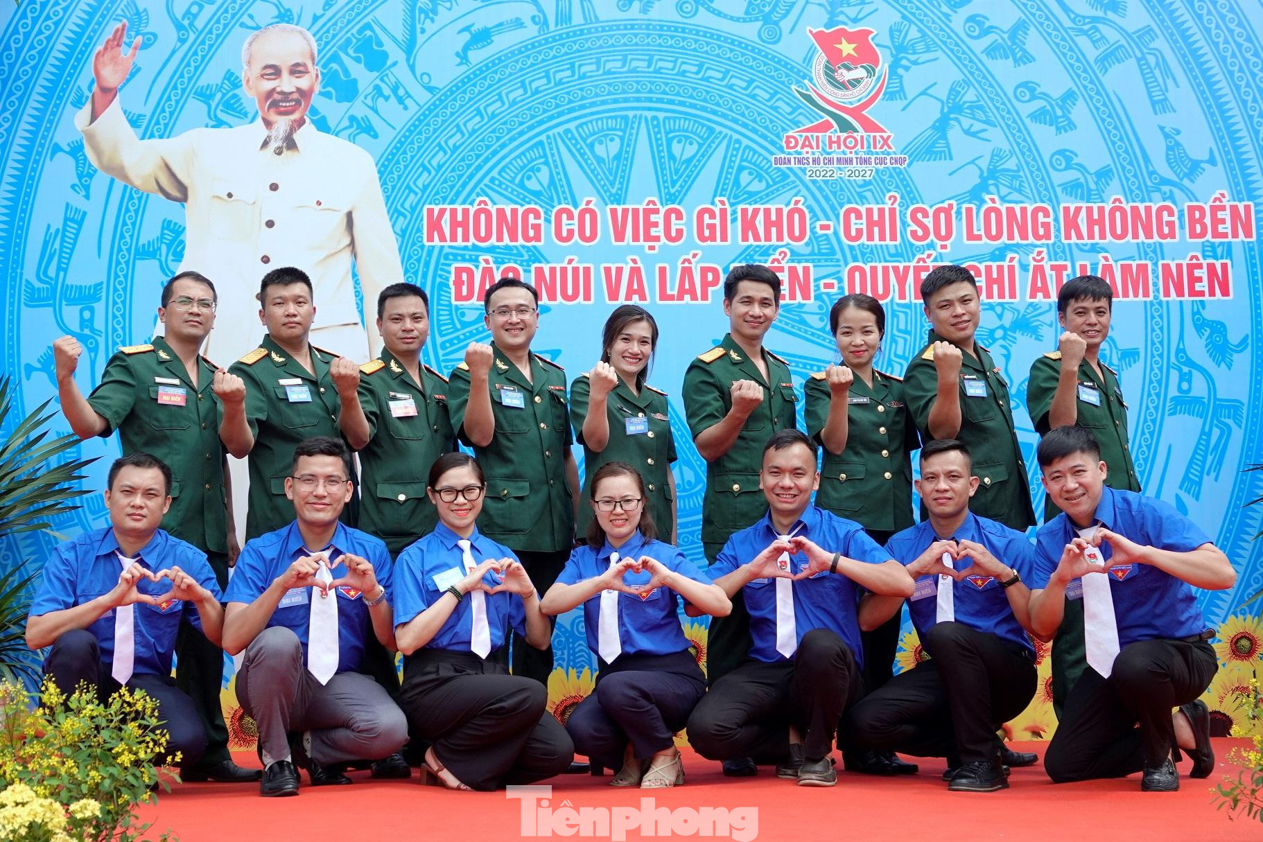 Bồi dưỡng khát vọng cống hiến cho quân nhân liên hệ bản thân