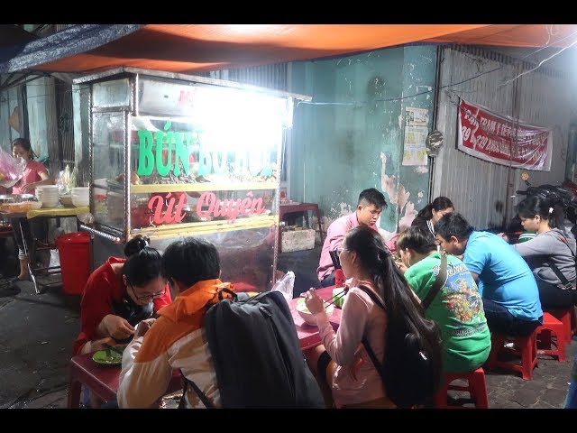 Bún Bò Út Quyên - Hương Vị Đậm Đà, Gây Nghiện