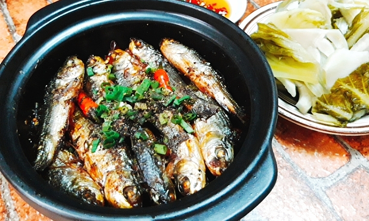Cá Linh Kho Tộ: Món Ăn Dân Dã Hương Vị Quê Nhà