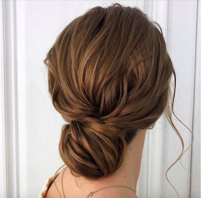 Búi Tóc Thấp Hàn Quốc: Hướng Dẫn Chi Tiết và Phong Cách Thời Thượng Gallery 2