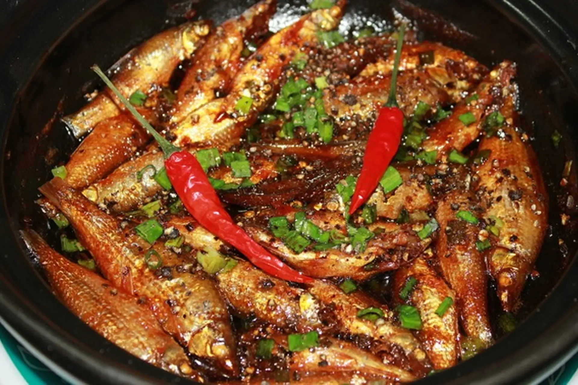Cá Linh Kho Tộ: Món Ăn Dân Dã Hương Vị Quê Nhà Gallery 2