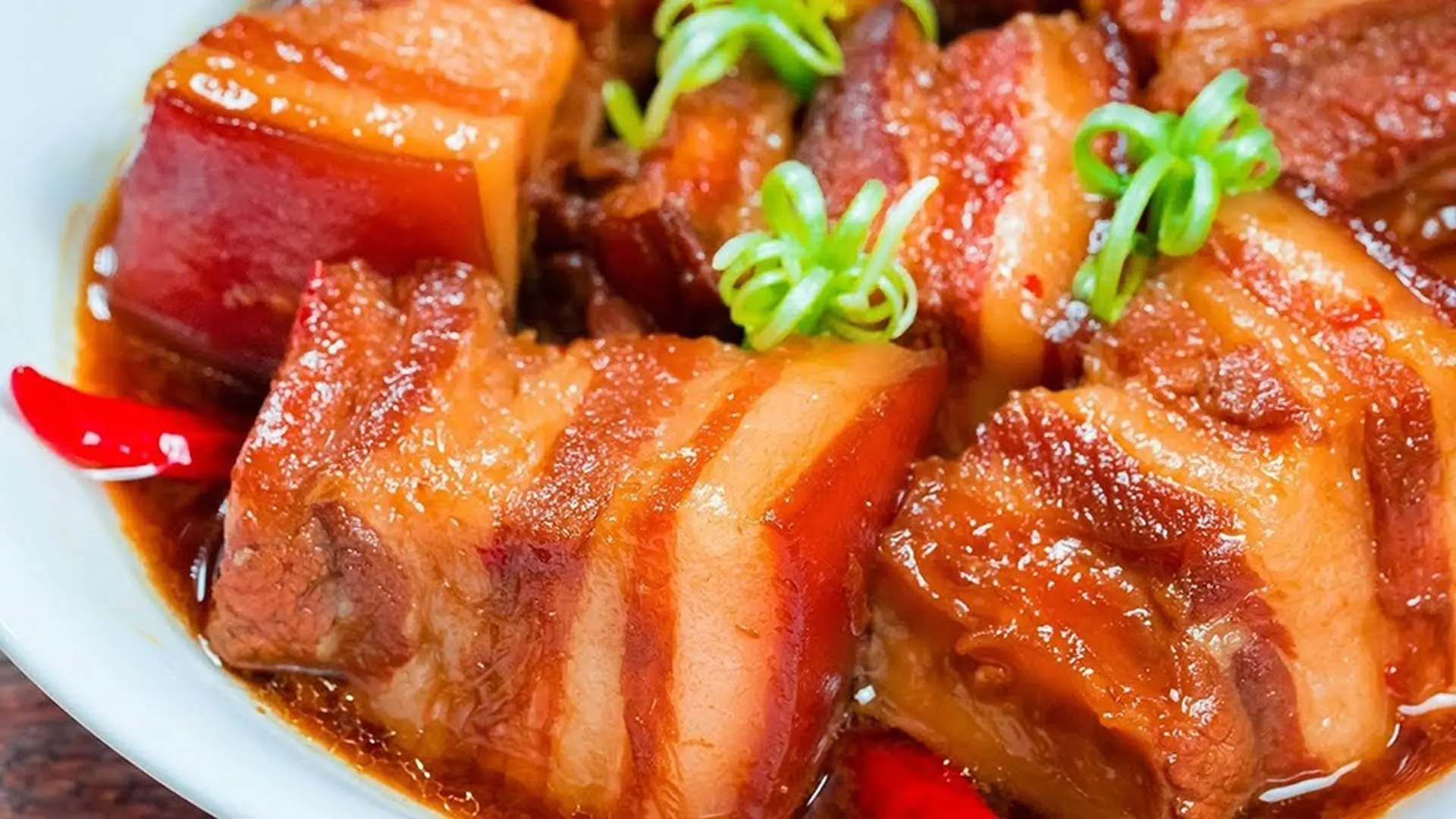 Thịt Kho Nước Dừa - Món Ăn Truyền Thống Đậm Đà Hương Vị Gallery 2