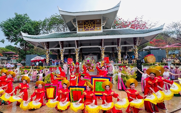 Ý nghĩa Lễ hội Bà Chúa xứ Gallery 2