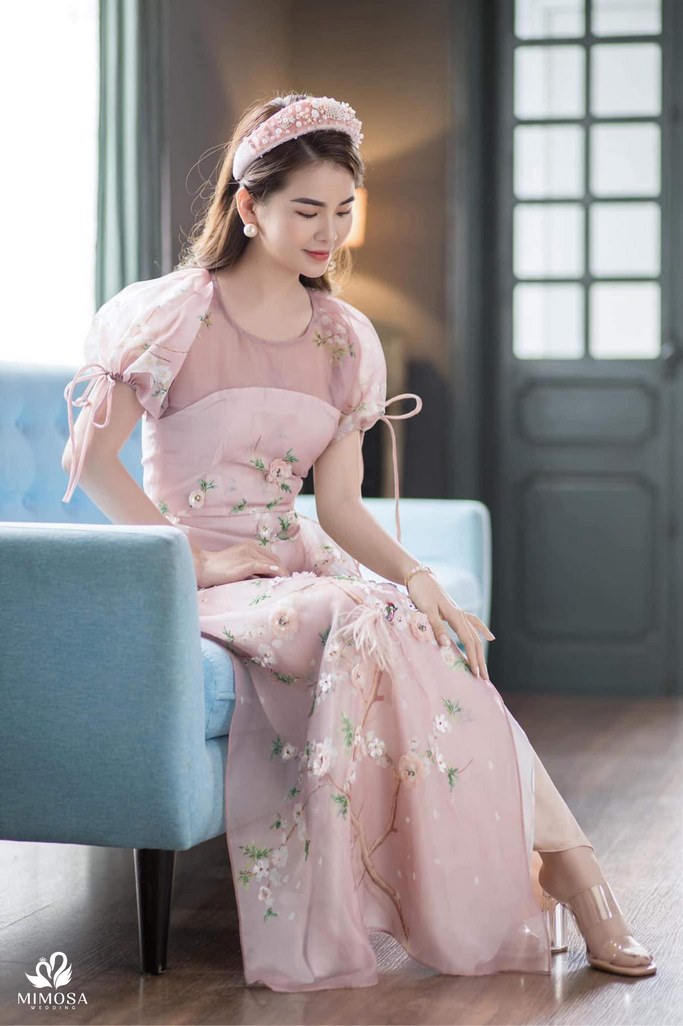 Áo Dài Đám Cưới: Lựa Chọn Hoàn Hảo Cho Ngày Vu Quy Gallery 1