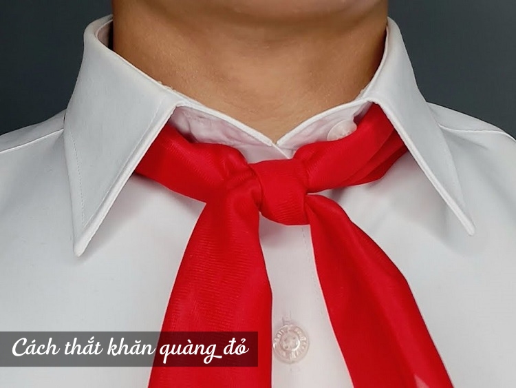 Thắt Khăn Quàng Đỏ Bên Nào Dài Hơn? Gallery 2