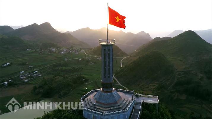Từ đồng nghĩa với từ "to quốc" lớp 5 Gallery 1