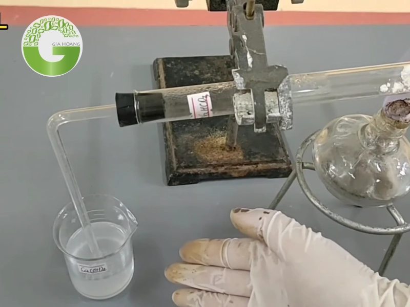 CO2 + H2O + Ca(OH)2: Phản ứng và Sản phẩm Gallery 2