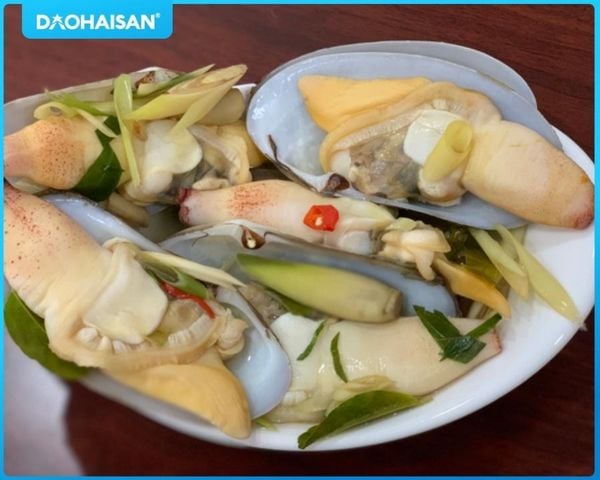 Tu Hài Hấp Sả - Món Ăn Thơm Ngon, Bổ Dưỡng Gallery 1