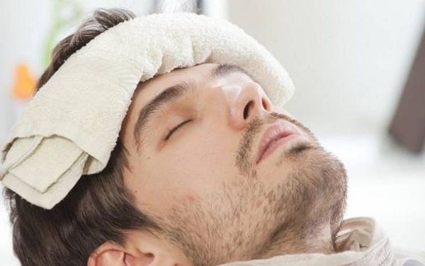 Bị sốt có nên đắp khăn lạnh lên trán? Gallery 2