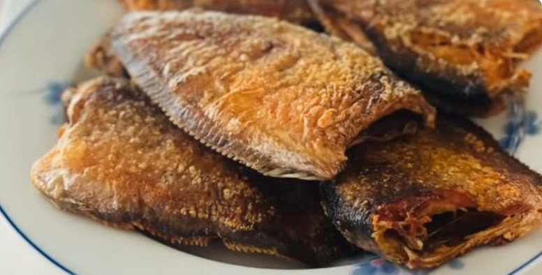 Khô Cá Sặc Chiên - Món Ăn Vặt Cay Nồng Hấp Dẫn Gallery 2