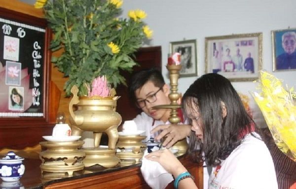 Cách Lau Dọn Bàn Thờ Cuối Năm Chuẩn Tết Gallery 2