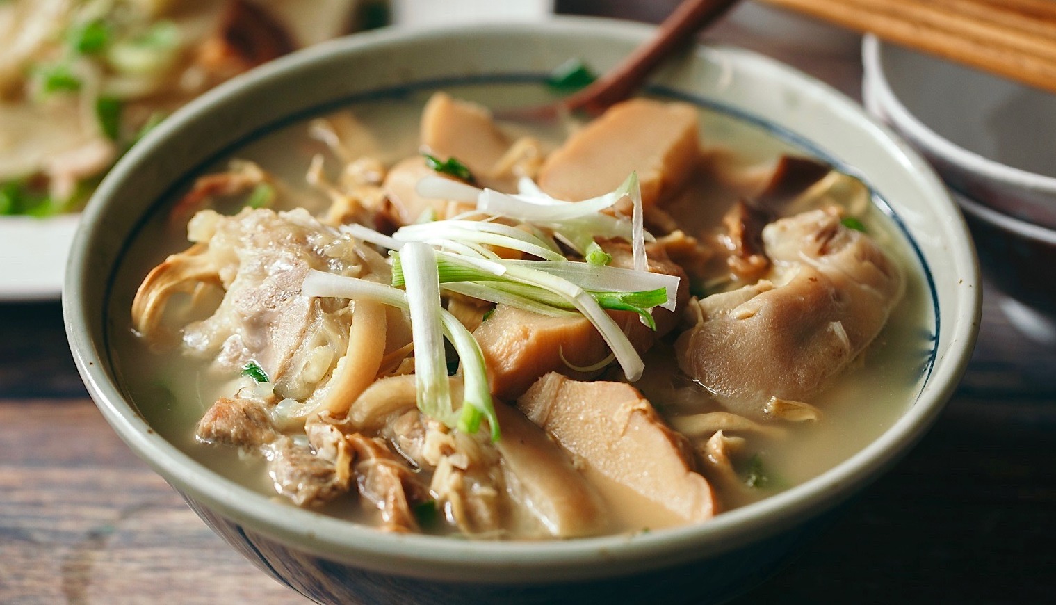Canh Măng Chân Giò - Món Ăn Dân Dã Mà Hấp Dẫn Gallery 2