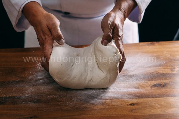 Cách Nhào Bột Nếp