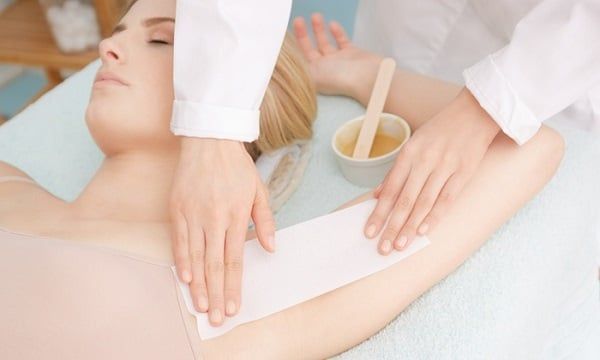 Cách Quét Lông Nách Tại Nhà Hiệu Quả Và An Toàn