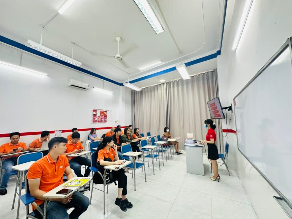 Bí Mật Ra Trong Lớp Gallery 1