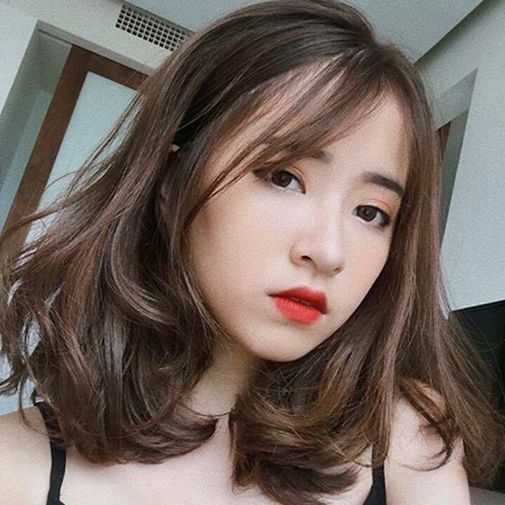 Tóc Xoăn Chữ C Ngang Vai: Thời Thượng Và Năng Động Gallery 2