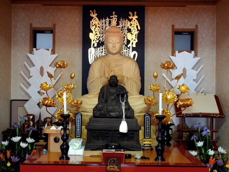 Phật May Mắn: Tìm Hiểu Ý Nghĩa và Cách Thờ Cúng Gallery 2