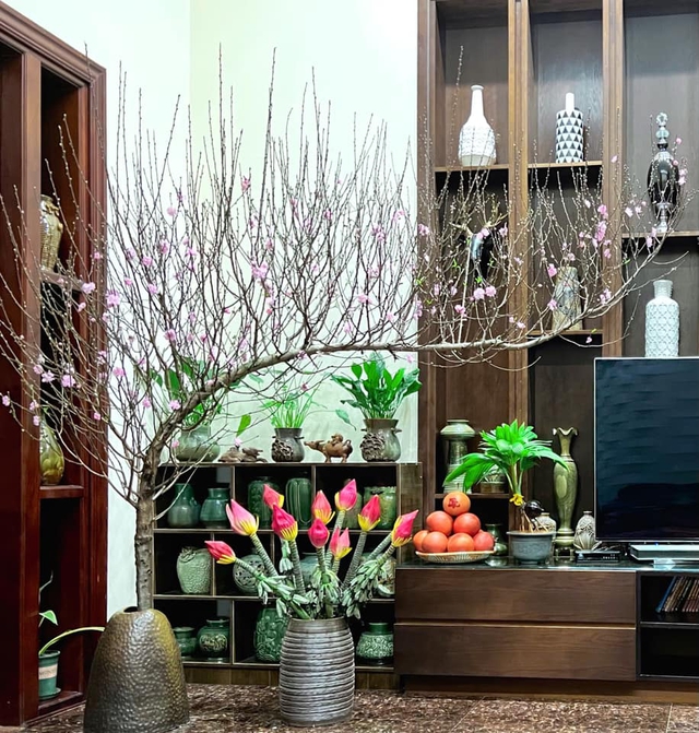 Trang trí cành đào huyền Gallery 2