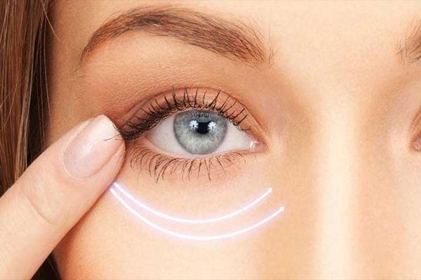 Cách Vuốt Bờ Mi Dưới Đẹp Tự Nhiên