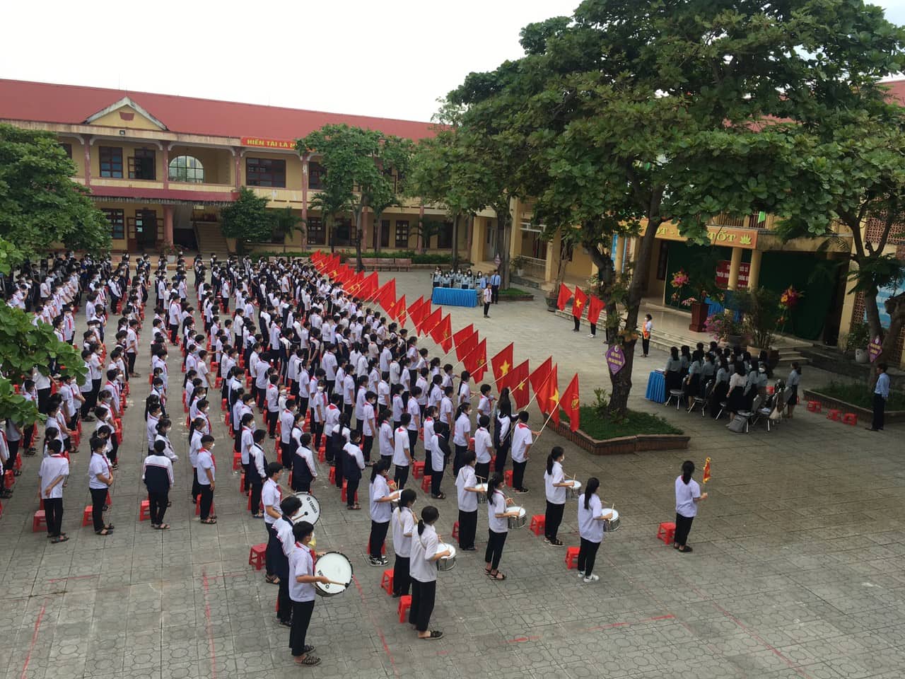 Cảm nghĩ của em về giờ chào cờ