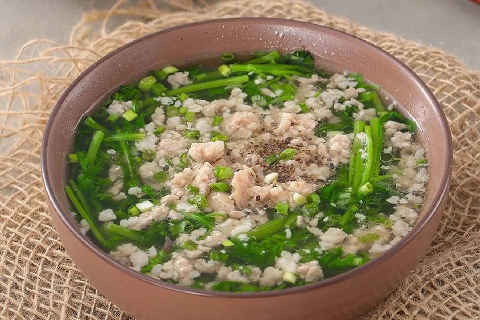 Canh Cải Cúc Nấu Trứng