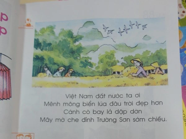 Cánh Cò Bay Lả Dập Dờn