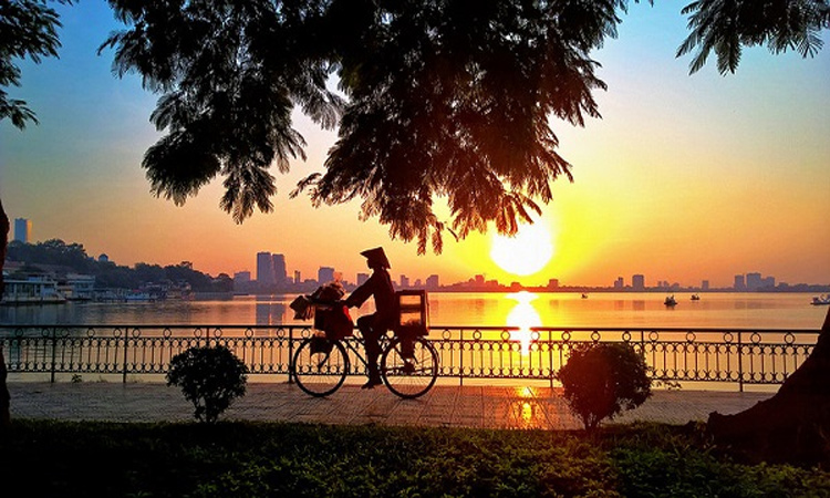 Văn tả cảnh Hồ Tây lớp 5 Gallery 1
