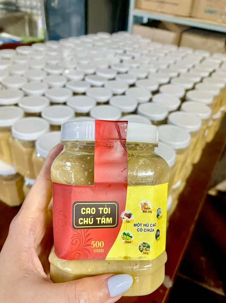 Cao Tỏi Chú Tám