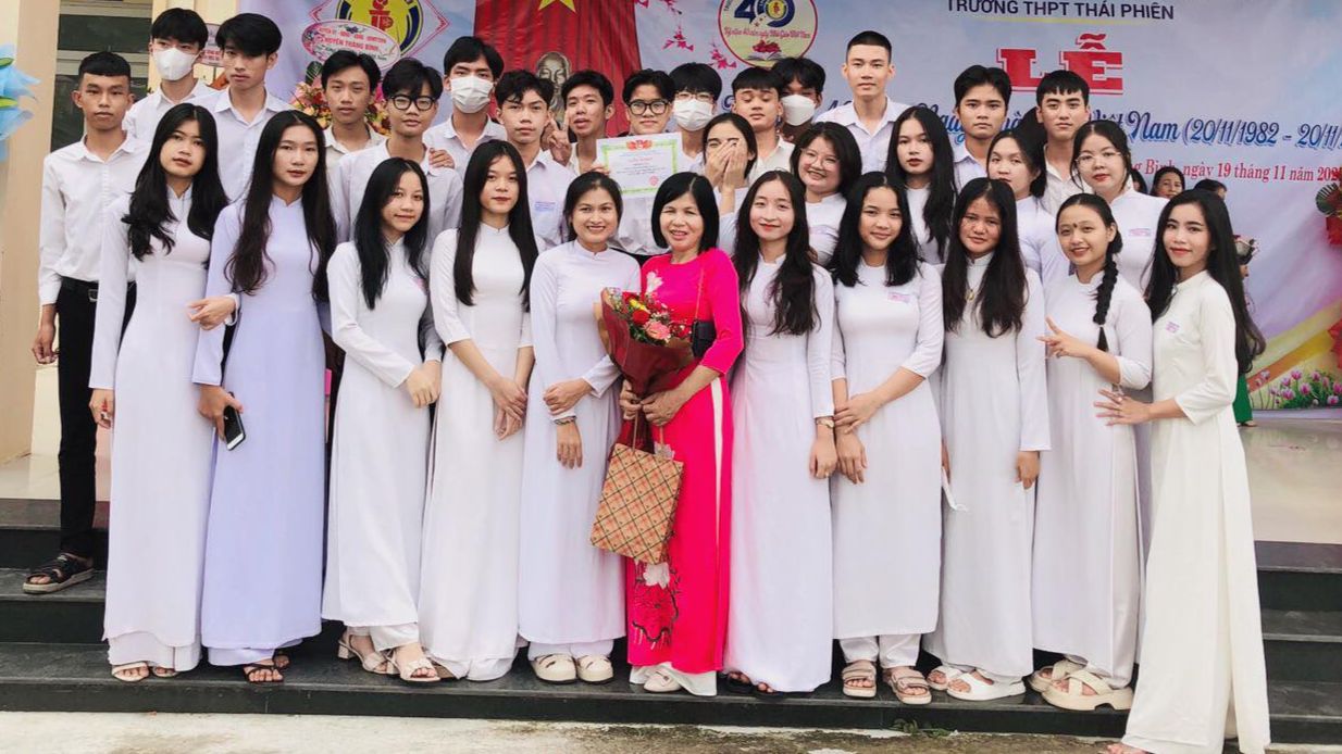 Cấp 2 có mặc áo dài không?