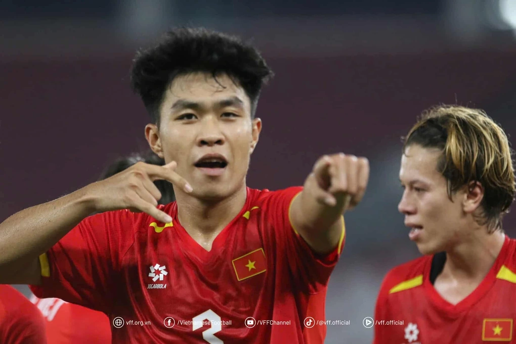 Coi Việt Nam đá banh ở đâu? Gallery 2