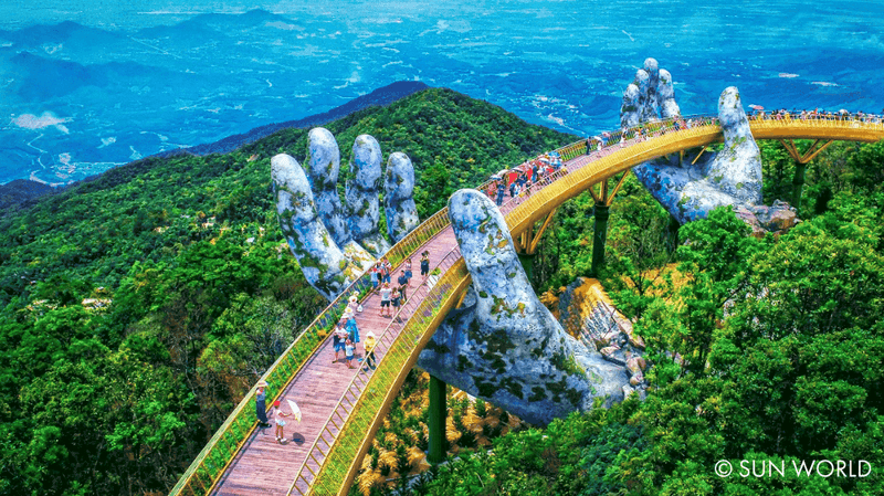 Cầu Vàng Bà Nà Hills - Kiệt Tác Kiến Trúc Trên Đỉnh Núi