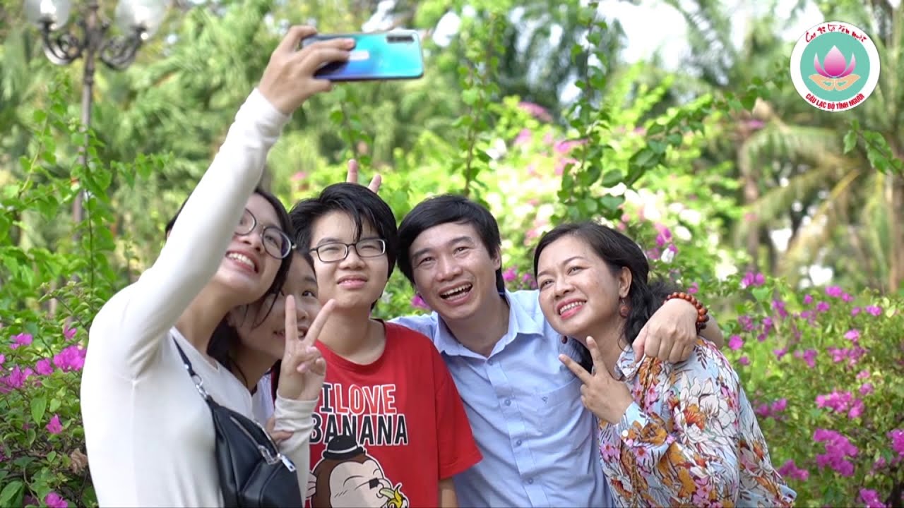 Cây có gốc mới nảy cành xanh lá Gallery 2