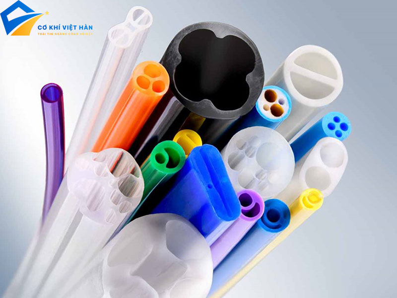 Chất dẻo được làm từ vật liệu gì?