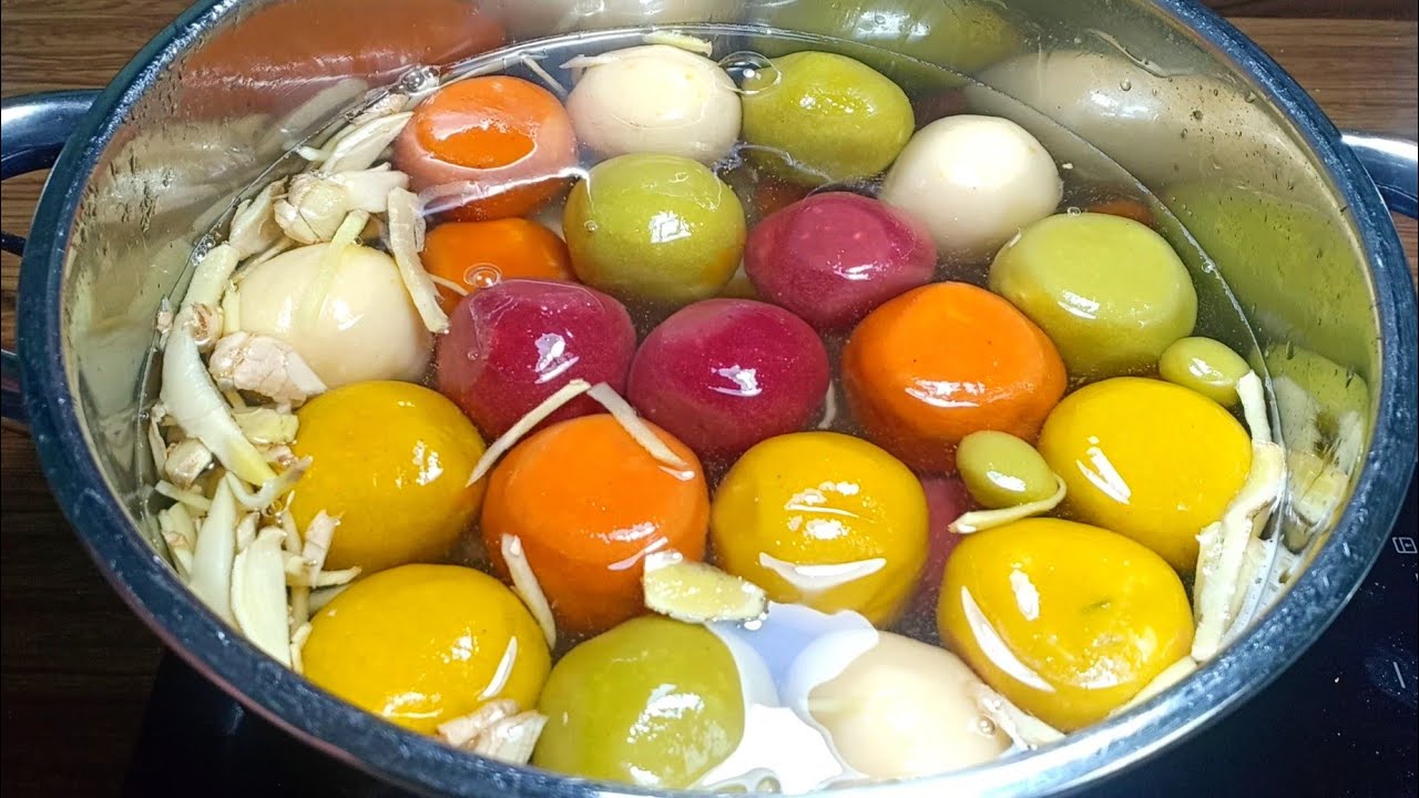 Chè Trôi Nước Ngũ Sắc: Món Ăn Truyền Thống Đầy Màu Sắc Và Hấp Dẫn