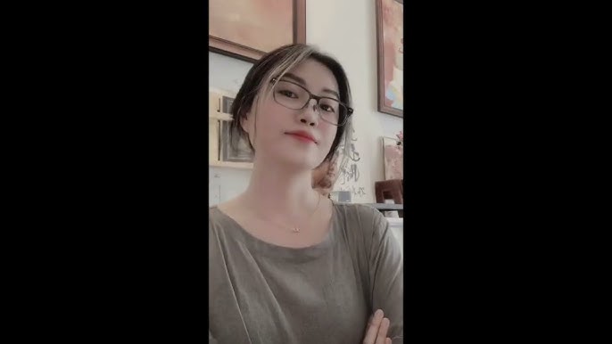Chị Gái Chiều Em: Tình Cảm Anh Chị Em Gần Gũi Và Thân Thương