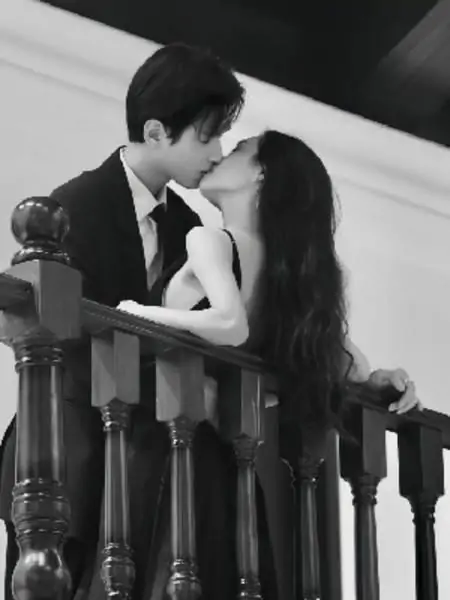 Chiếm Lấy Em Lăng Dĩ Thần