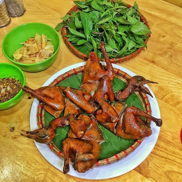 Chim Quay Hàng Buồm: Món Ăn Đặc Sản Miền Trung Gallery 2