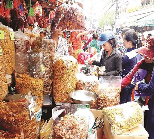 Chợ đầu mối đồ ăn vặt TPHCM: Địa điểm cung cấp sỉ đồ ăn vặt đa dạng, giá tốt