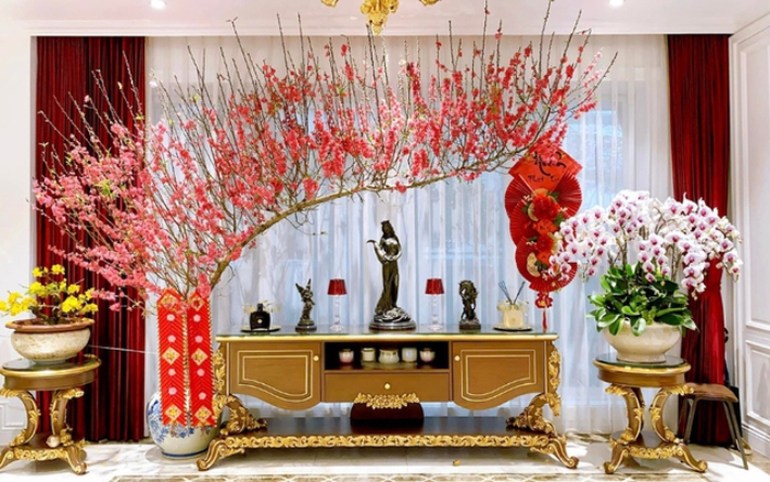 Trang trí cành đào huyền Gallery 1