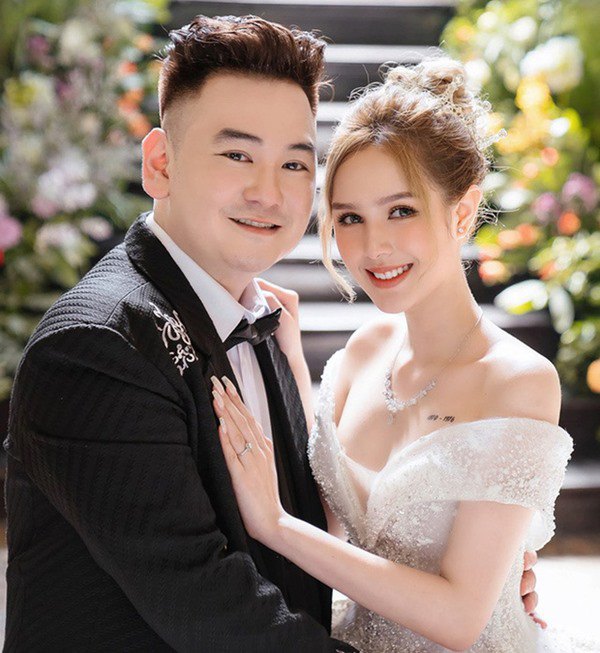 Chồng Xoài Non Sinh Năm Bao Nhiêu?
