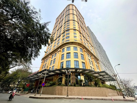 Tòa nhà dát vàng Giảng Võ Gallery 2