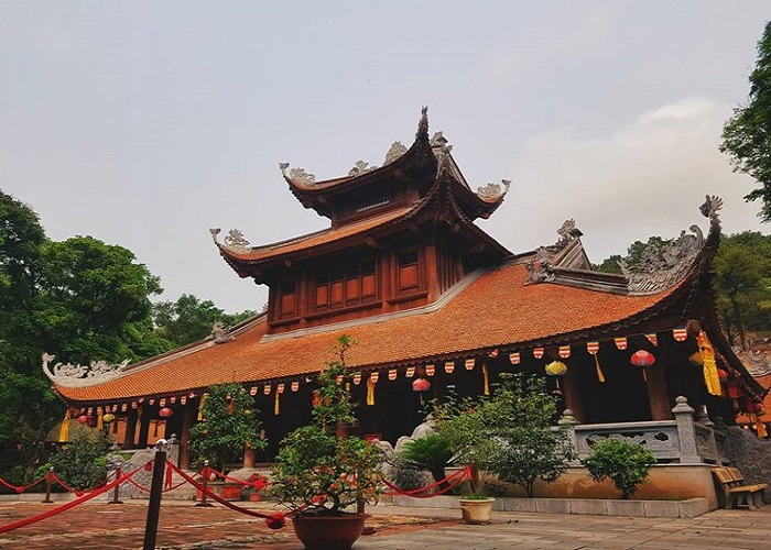 Chùa Côn Sơn thờ ai?