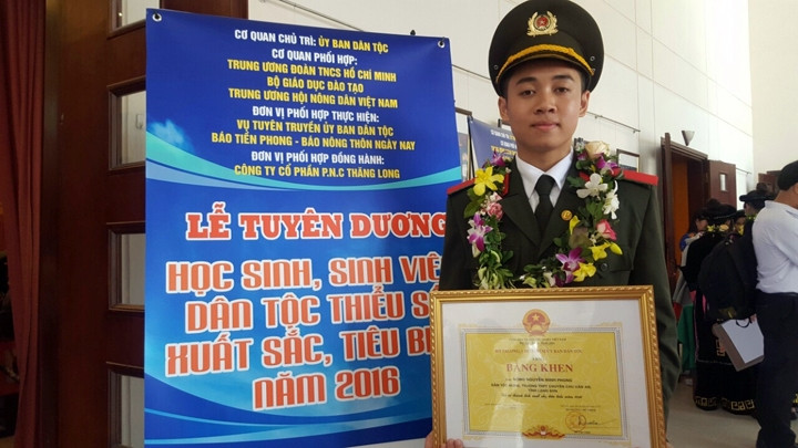 Ước Mơ Làm Công An: Hướng Nghiệp Vinh Quang và Thách Thức Gallery 2