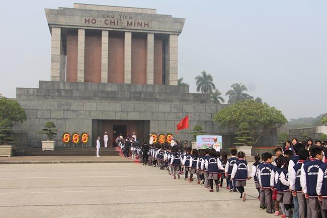 Kinh nghiệm đi Lăng Bác chi tiết nhất Gallery 1