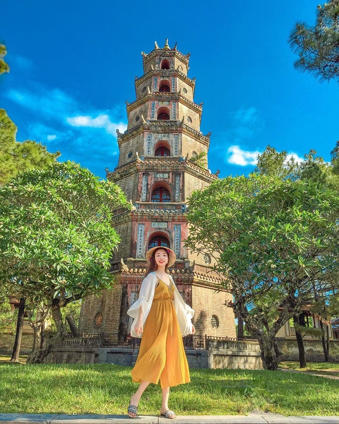 Chụp Ảnh Chùa Thiên Mụ Đẹp Lung Linh