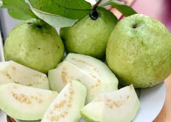 Có Nên Ăn Ổi Vào Ban Đêm?